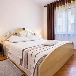 Blaz Apartament Split